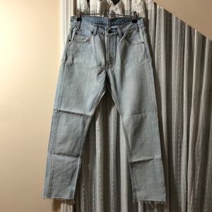 Levi’s light wash size 28 jeans cut off ankle